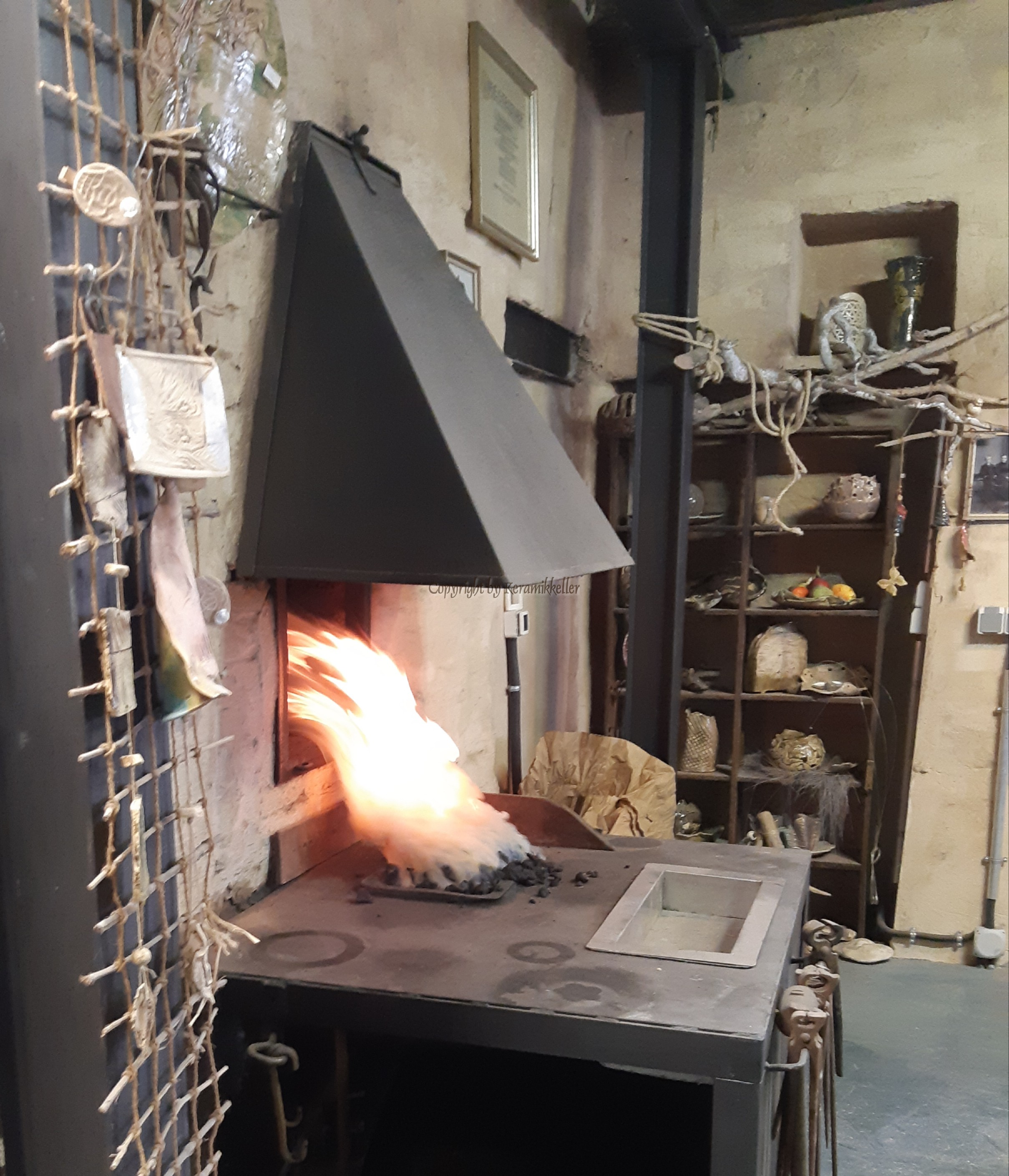 Was für richtige Kerle und starke Mädchen: Schmiedeworkshop